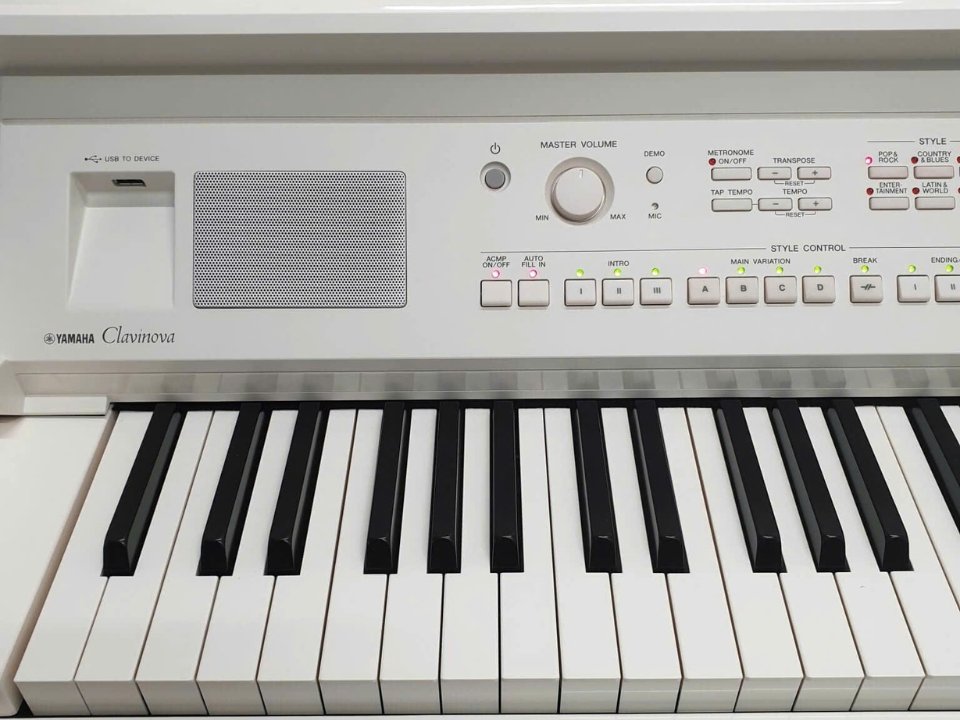 YAMAHA CVP-709 PW (USED) - Góc nhìn thực tế 6